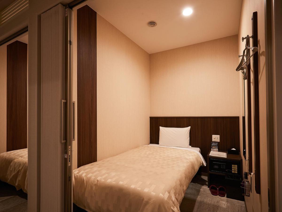 Grand Cabin Hotel Naha Oroku Екстериор снимка